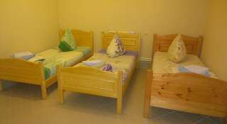 Гостиница Peewit Казань Односпальная кровать в общем номере для мужчин и женщин-3
